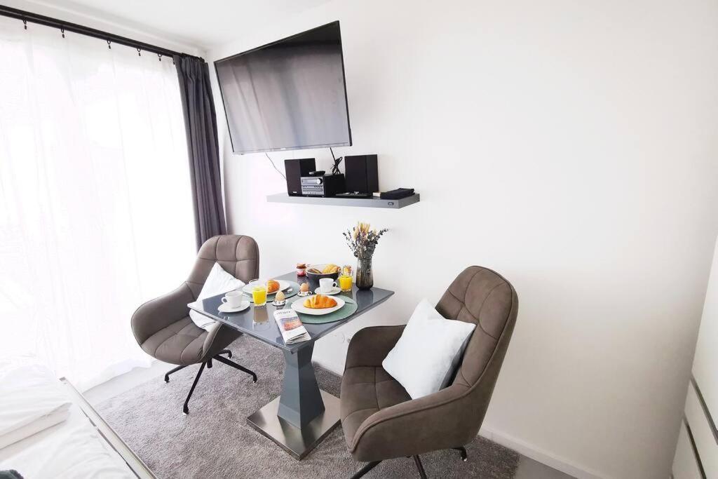 Hh 05 By Rockchair - Superhost Status - Modernes Apartment Mit Sonnigem Balkon & Premium Boxspringbetten In Winterhude - Hamburg Top Geheimtipp Ngoại thất bức ảnh