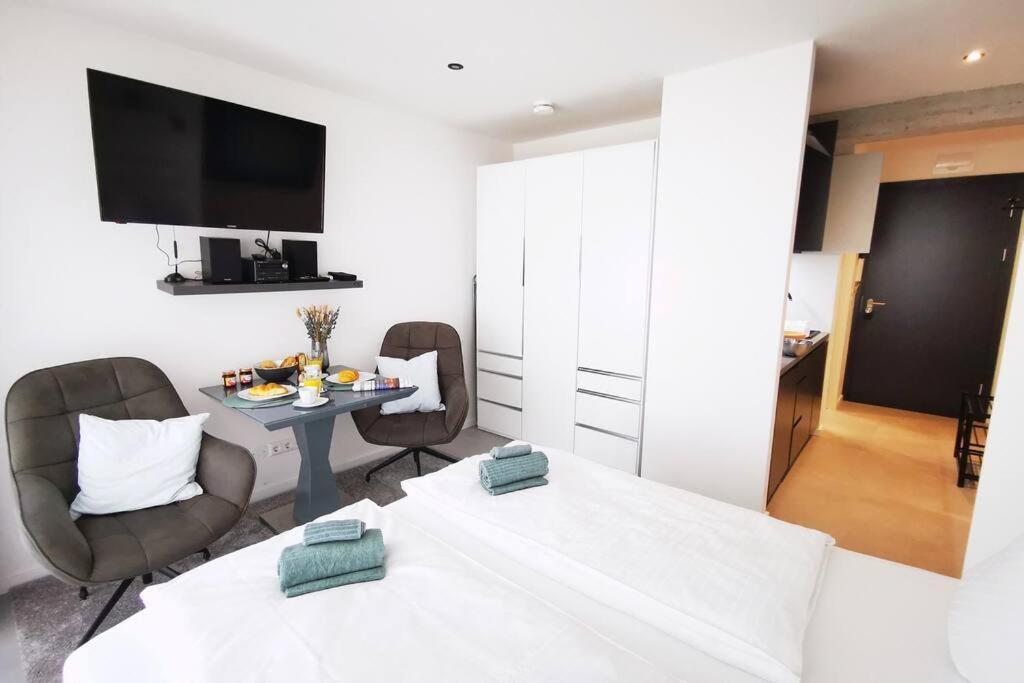 Hh 05 By Rockchair - Superhost Status - Modernes Apartment Mit Sonnigem Balkon & Premium Boxspringbetten In Winterhude - Hamburg Top Geheimtipp Ngoại thất bức ảnh